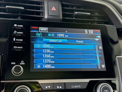 Used 2020 Honda Civic EX image 6