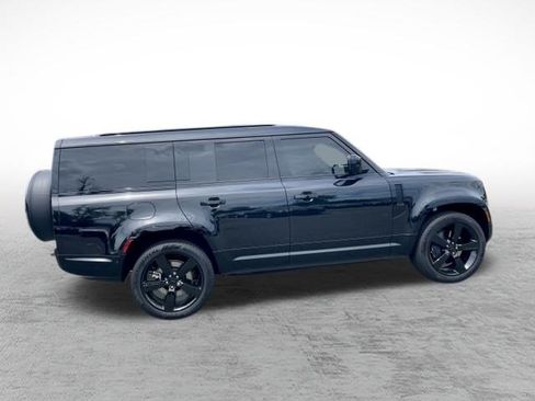 Used 2026 Land Rover Defender 130 X-Dynamic SE AWD/4WD image 7