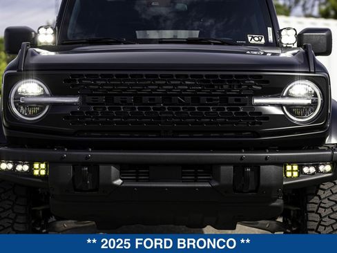 New 2025 Ford Bronco Badlands AWD/4WD image 11