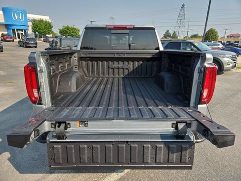 Used 2024 GMC Sierra 1500 AT4 w/ AT4 Premium Package AWD/4WD image 35