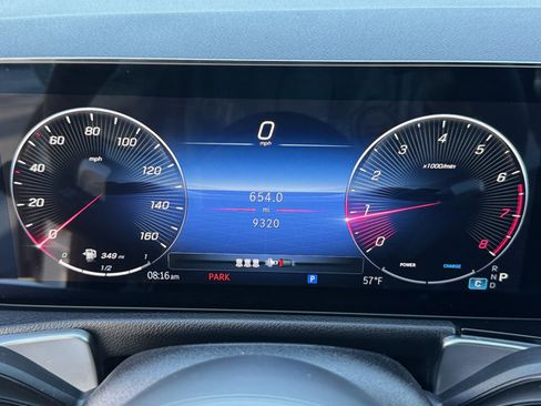 Used 2025 Mercedes-Benz GLB 250 image 25