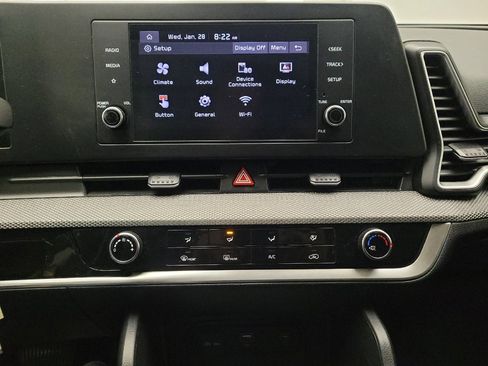 Used 2023 Kia Sportage LX image 25