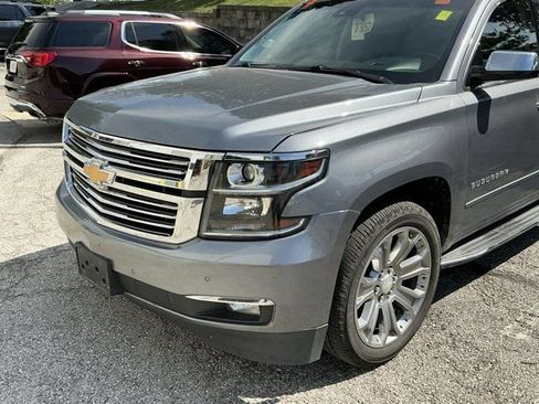 Used 2018 Chevrolet Suburban Premier AWD/4WD image 15