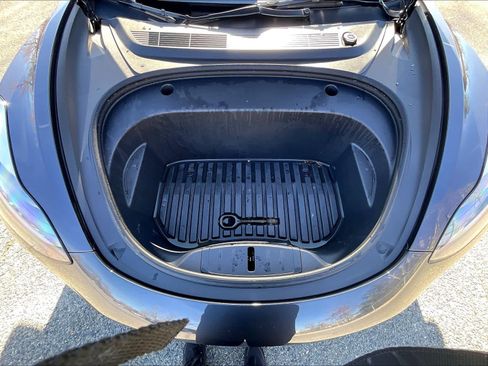 Used 2023 Tesla Model 3 Standard Range image 28