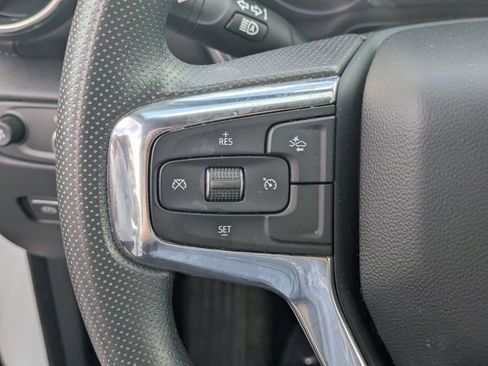 Used 2023 Chevrolet Blazer LT FWD image 18