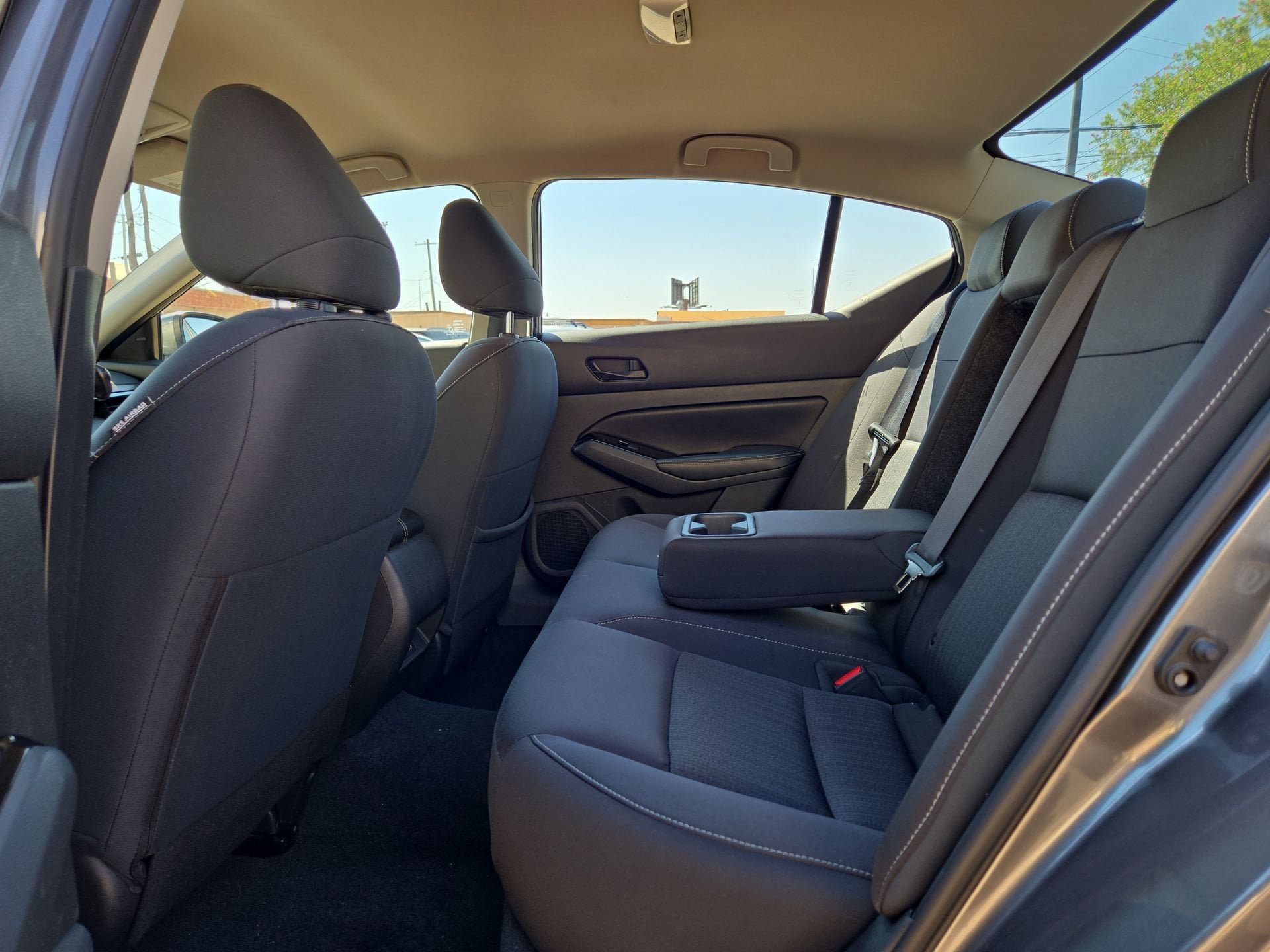 Used 2023 Nissan Altima 2.5 SV FWD image 13