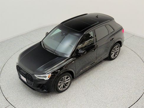 Used 2023 Audi Q3 2.0T Premium w/ Black Optic Sport Package AWD/4WD image 22