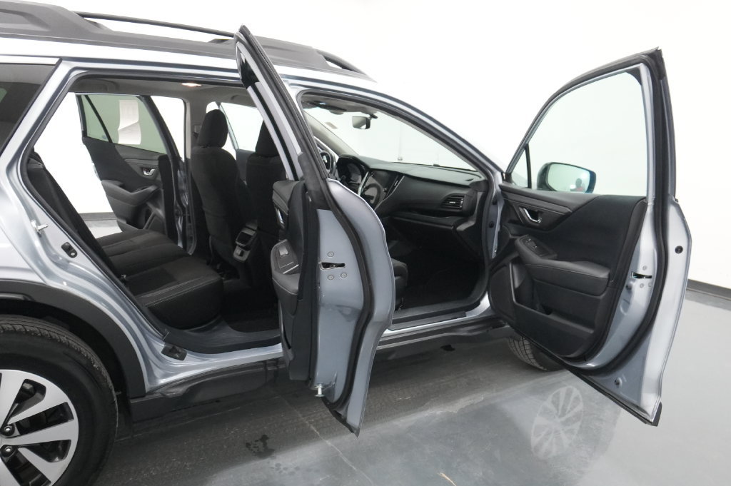 Used 2020 Subaru Outback Premium AWD/4WD image 29