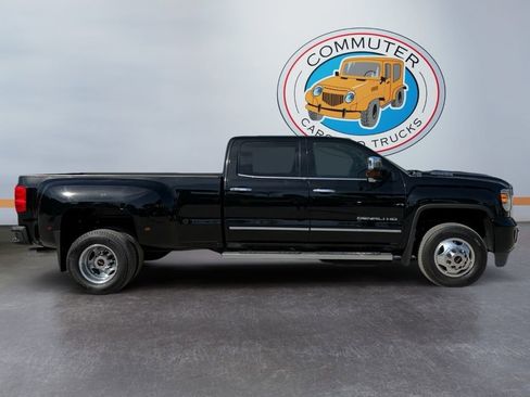 Used 2017 GMC Sierra 3500 Denali w/ Duramax Plus Package image 6