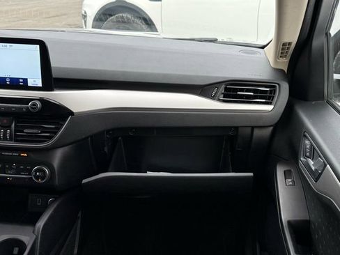 Used 2020 Ford Escape SEL image 28