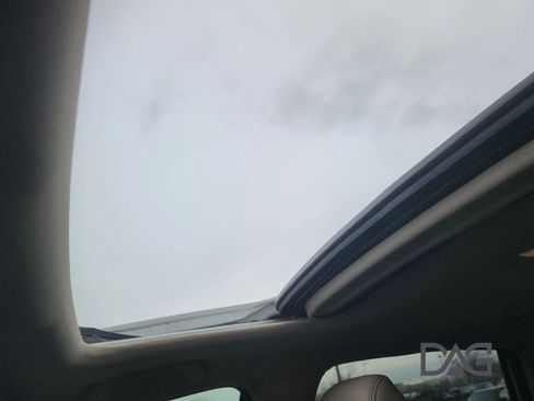 Used 2016 Honda CR-V Touring image 25