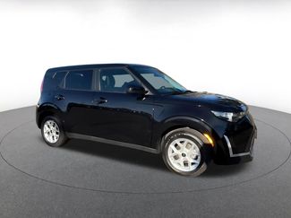 Used 2025 Kia Soul LX w/ LX Technology Package video 2