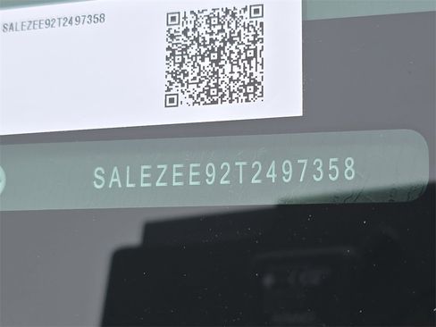 New 2026 Land Rover Defender 110 OCTA image 36