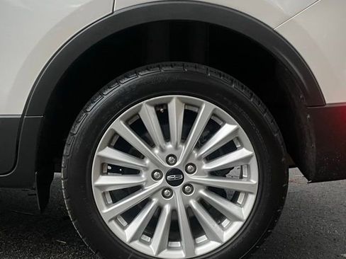 Used 2019 Lincoln MKC Premiere FWD image 6
