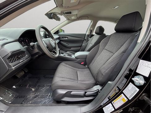 Used 2025 Honda Accord LX image 2