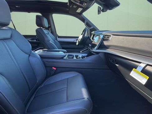 New 2026 Jeep Grand Wagoneer Limited AWD/4WD image 41
