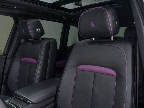 Certified 2022 Rolls-Royce Cullinan Black Badge w/ Dark Exterior Package AWD/4WD image 17