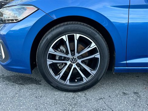 Used 2024 Volkswagen Jetta Sport image 18