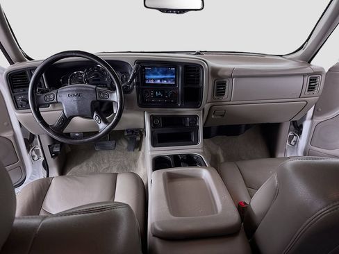 Used 2006 GMC Sierra 2500 SLT w/ Onstar Plus Package AWD/4WD image 21