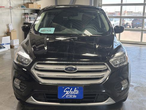 Used 2019 Ford Escape SE AWD/4WD image 2