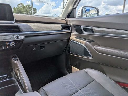 Used 2022 Kia Telluride SX w/ Towing Package FWD image 17