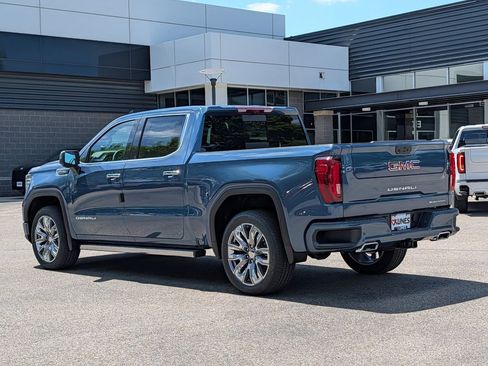 New 2026 GMC Sierra 1500 Denali w/ Denali Reserve Package AWD/4WD image 9