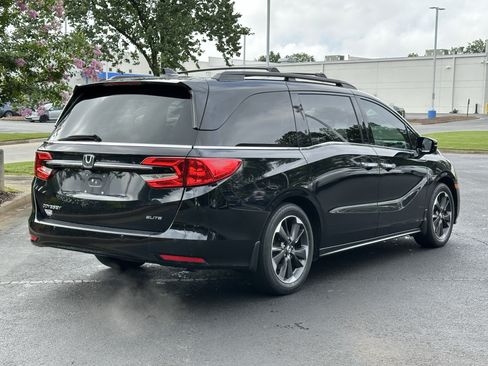 Used 2023 Honda Odyssey Elite image 14