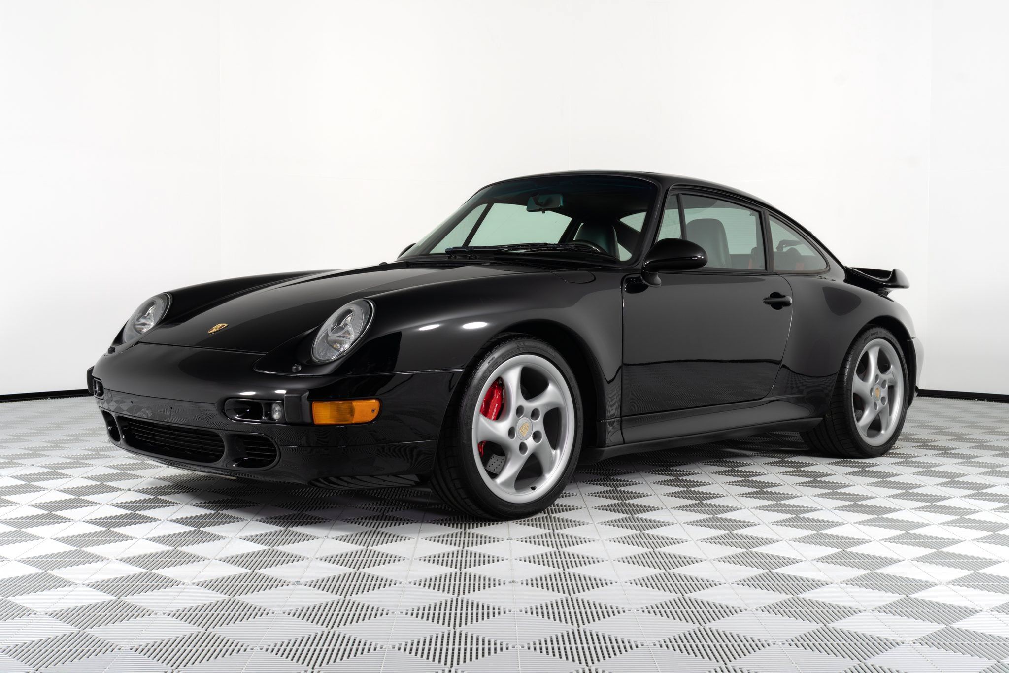Used 1996 Porsche 911 Turbo RWD image 7