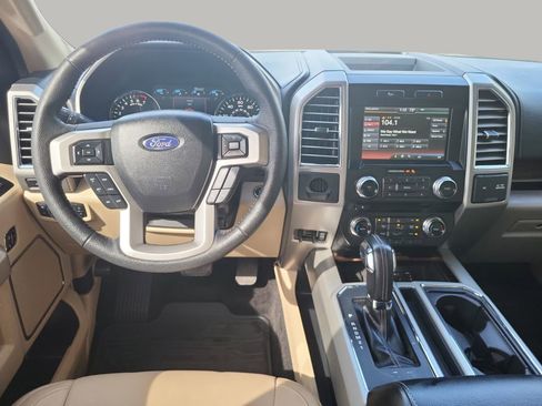 Used 2015 Ford F150 Lariat w/ Equipment Group 502A Luxury image 7