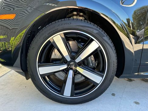 Used 2025 Porsche Cayenne Turbo image 47