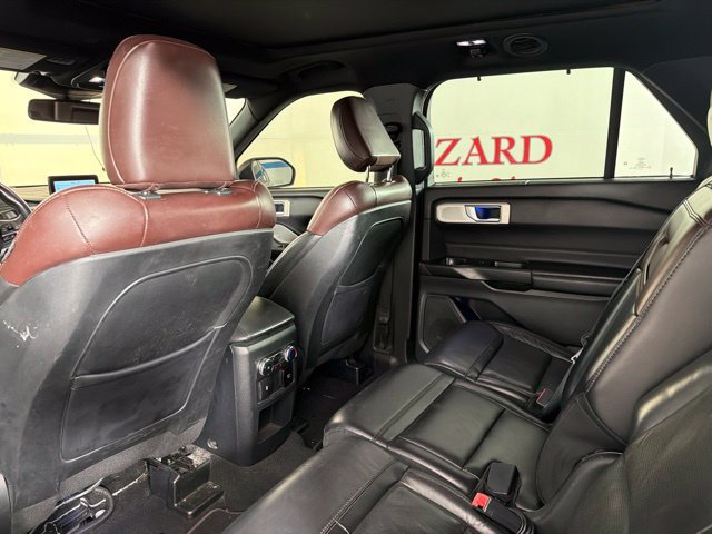 Used 2020 Ford Explorer Platinum w/ Premium Technology Package AWD/4WD image 27