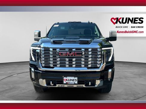 New 2026 GMC Sierra 2500 Denali w/ Denali Reserve Package AWD/4WD image 3