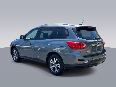 Used 2018 Nissan Pathfinder S AWD/4WD image 4