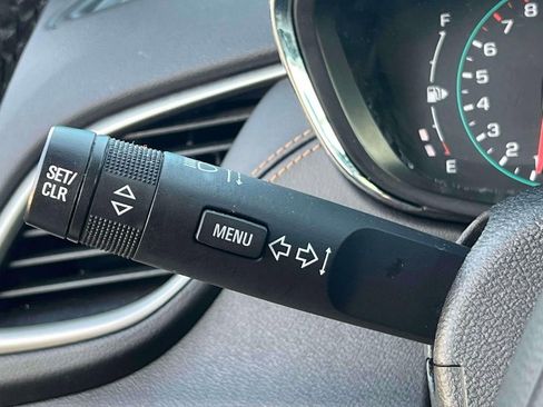 Used 2019 Chevrolet Trax LT w/ LT Convenience Package image 25