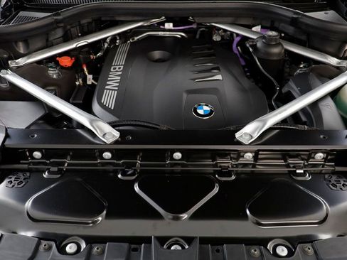 New 2026 BMW X7 xDrive40i w/ M Sport Package AWD/4WD image 22