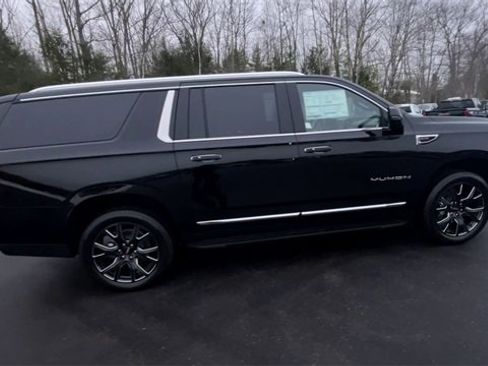 New 2026 GMC Yukon XL Elevation image 9