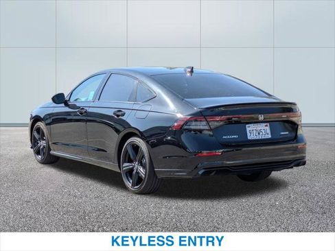 Used 2025 Honda Accord Sport image 9