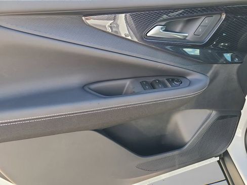 New 2025 Chevrolet Blazer EV LT image 19