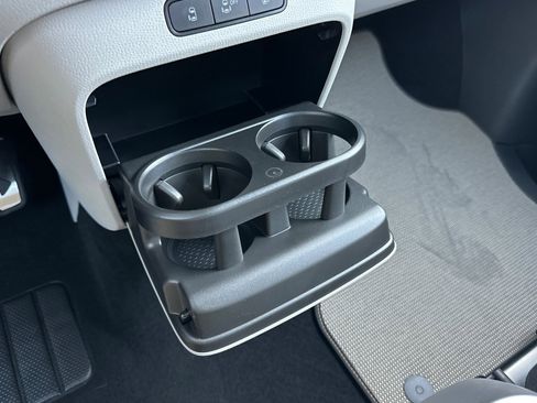 New 2025 Volkswagen ID. Buzz 1st Edition image 27