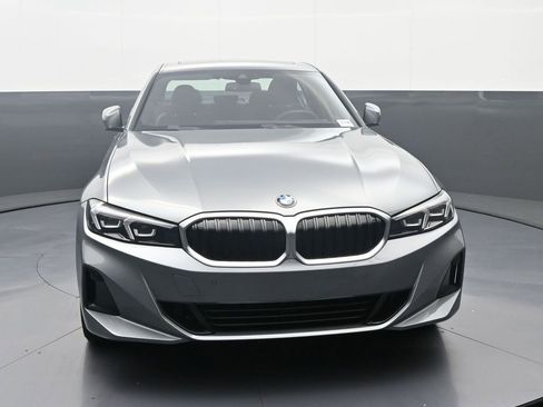 New 2025 BMW 330i xDrive Sedan w/ Convenience Package image 2