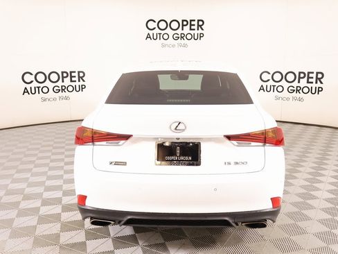 Used 2019 Lexus IS 300 image 23