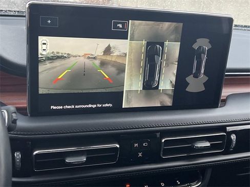 Used 2023 Lincoln Nautilus Reserve w/ Equipment Group 201A image 25