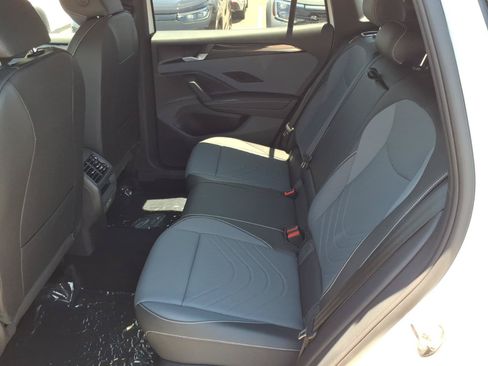 New 2026 Volkswagen Tiguan SE R-Line AWD/4WD image 16