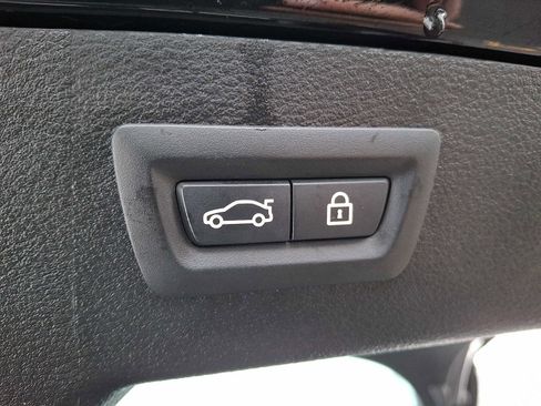 Used 2017 BMW X6 xDrive35i w/ M Sport Package image 27