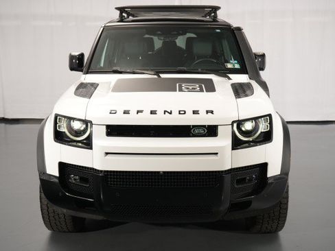 Used 2023 Land Rover Defender 130 X-Dynamic SE AWD/4WD image 5