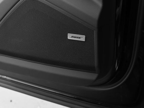 Certified 2025 Porsche Cayenne image 32