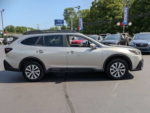 Used 2020 Subaru Outback Premium AWD/4WD image 2