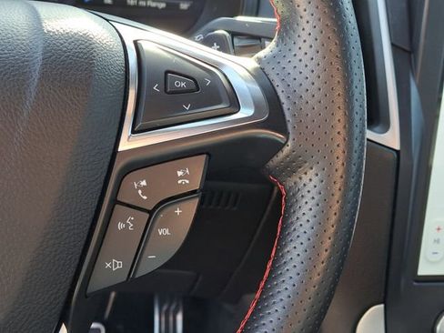 Used 2022 Ford Edge ST-Line w/ Class II Trailer Tow Package image 13