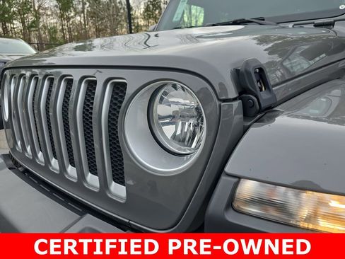 Used 2022 Jeep Wrangler Unlimited Sahara w/ Cold Weather Group AWD/4WD image 31