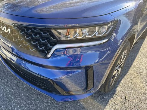 Used 2023 Kia Sorento S w/ Panoramic Sunroof Package image 10